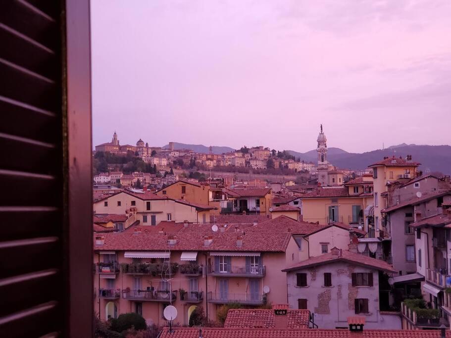 "La Me Ca" Intero Appartamento In Centro Con Vista Sui Colli ベルガモ エクステリア 写真